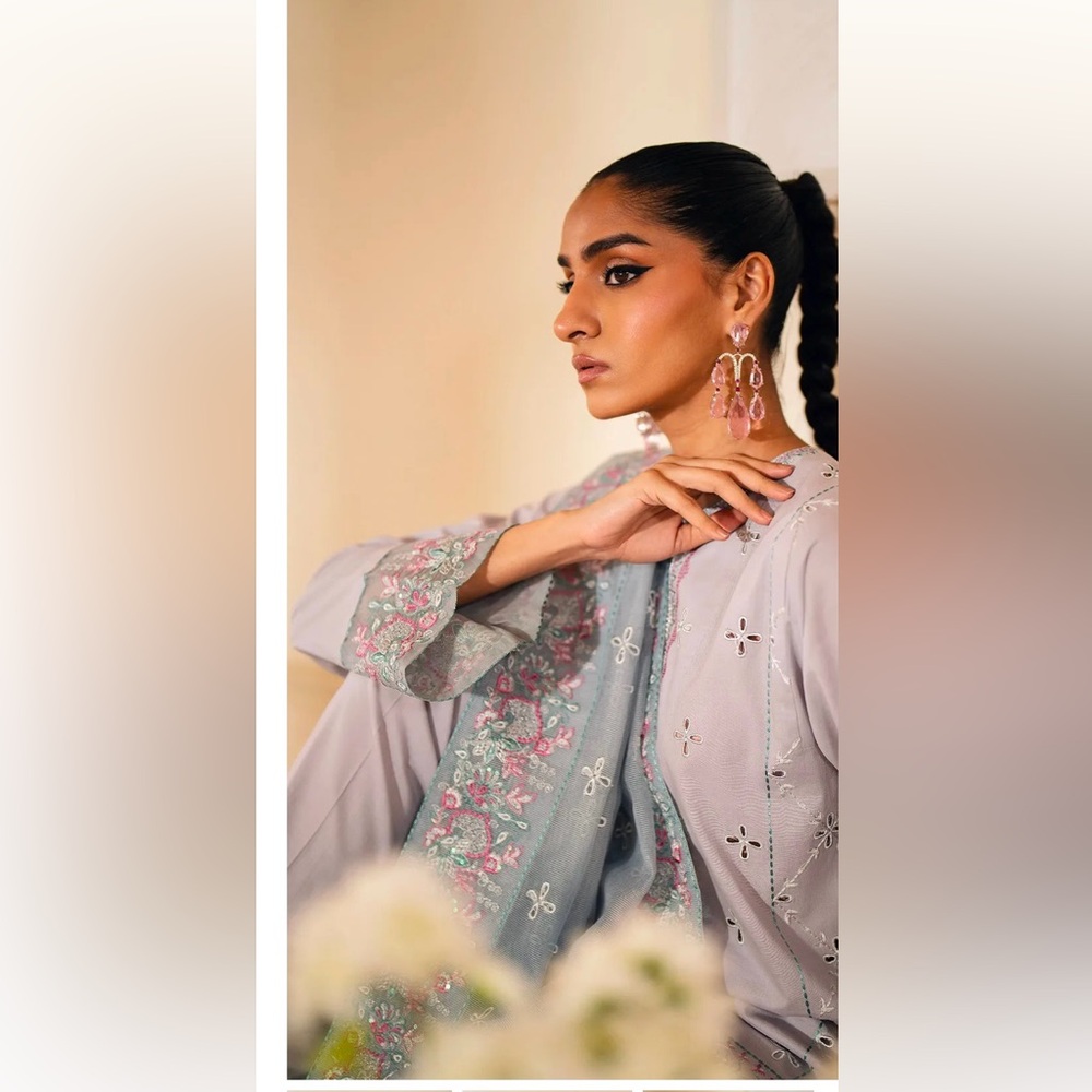 Maryum & Maria Embroidered Suit - Picture 4 of 17